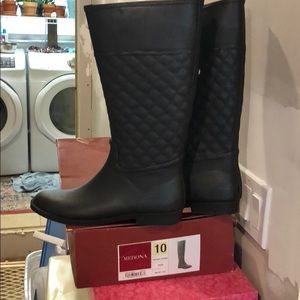 Merona black rubber boots size 10